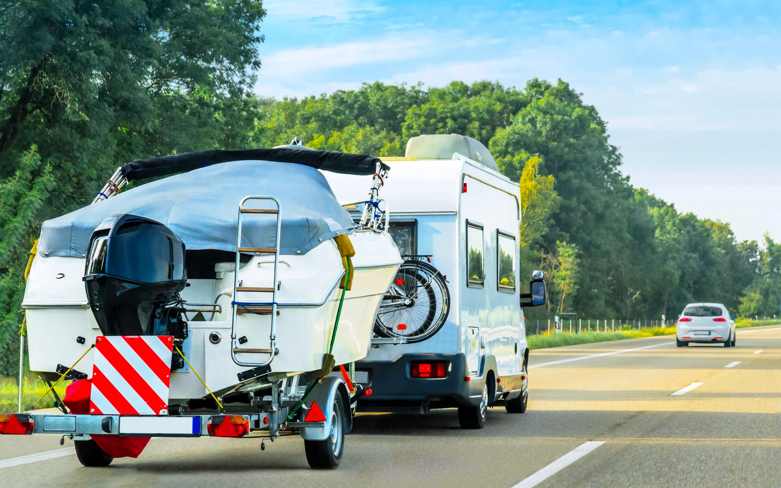From Lakes to Campgrounds: Insurance Tips for a Fun and Worry-free Summer